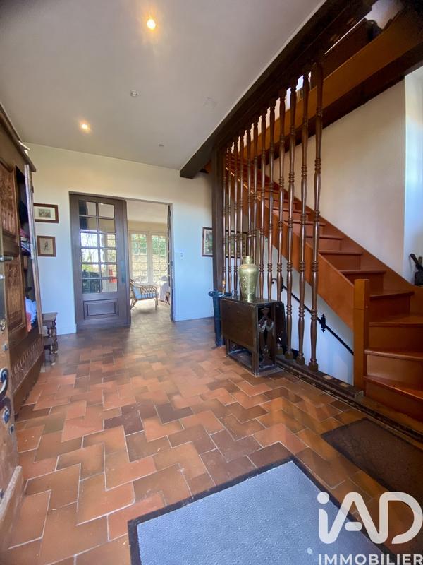 Maison - 275 m² - 10 pièces