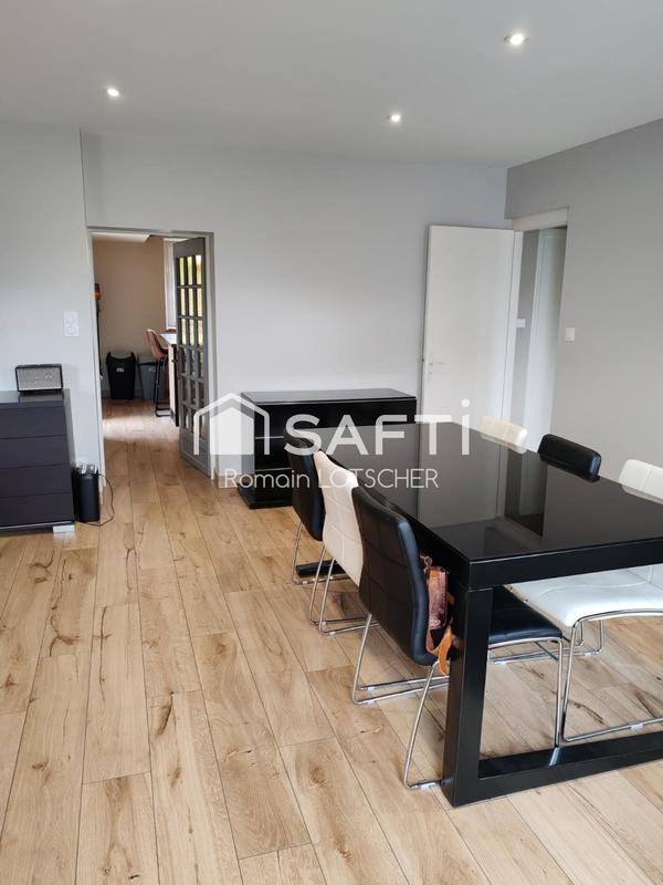 Maison - 240 m² - 6 pièces