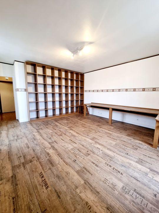 Demeure - 359 m² - 11 pièces