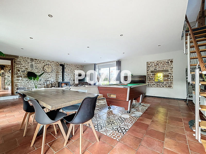 Maison - 192 m² - 7 pièces
