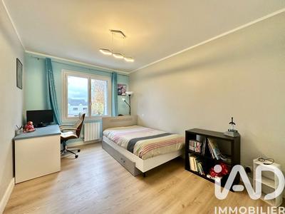 Maison - 156 m² - 7 pièces