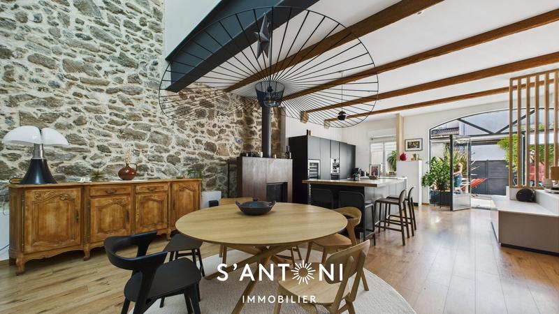 Maison - 163 m² - 5 pièces