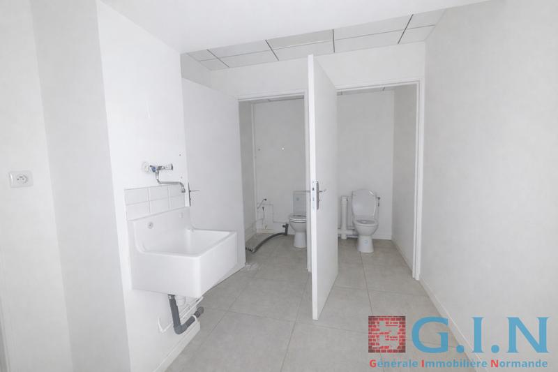 Local commercial - 548 m² - 20 pièces