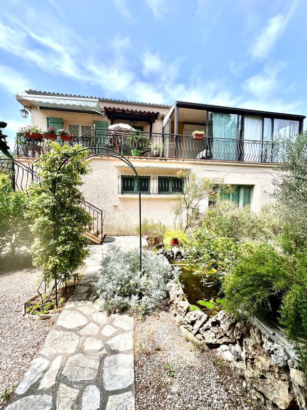 Maison - 131 m² - 5 pièces