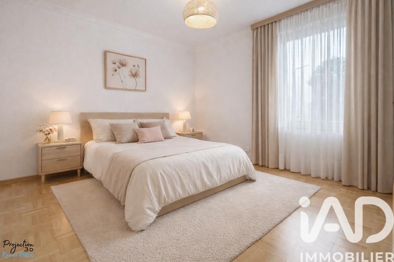 Maison - 181 m² - 8 pièces