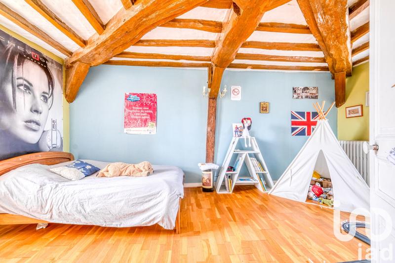 Maison - 320 m² - 10 pièces