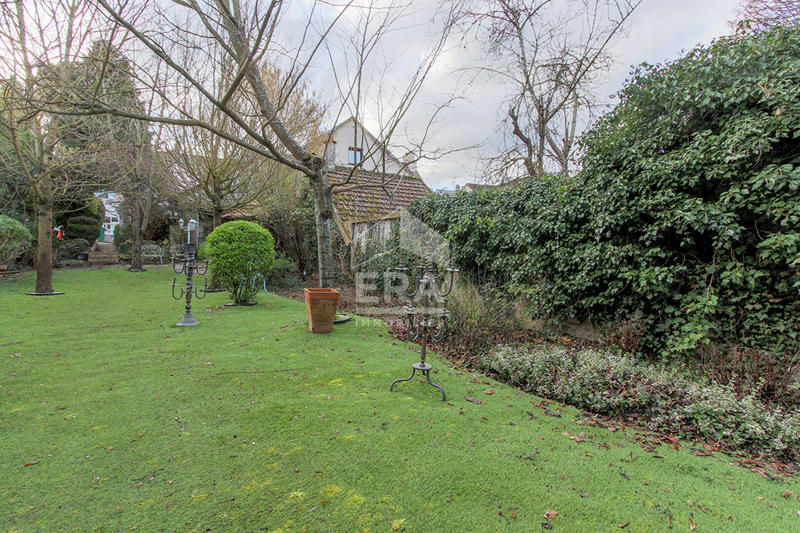 Maison - 316 m² - 10 pièces