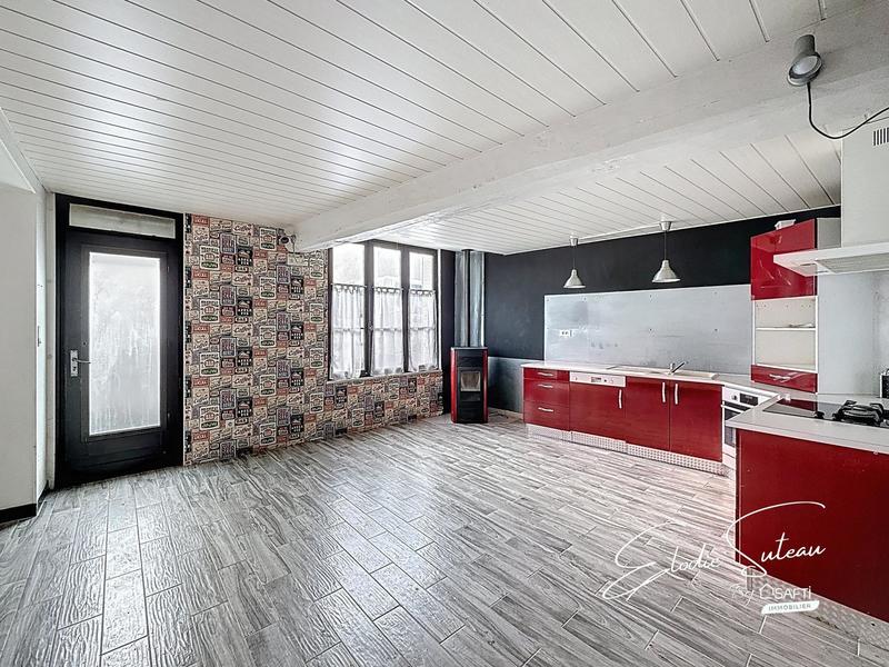 Maison - 94 m² - 4 pièces