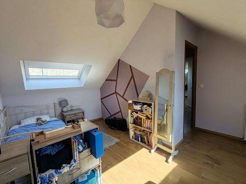 Maison - 100 m² - 6 pièces