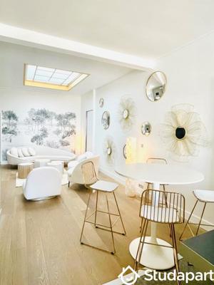 Appartement - 80 m² - 4 pièces