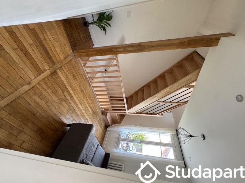 Chambre - 9 m² - 1 pièce