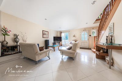 Maison - 170 m² - 6 pièces