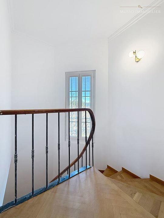 Bastide - 300 m² - 7 pièces