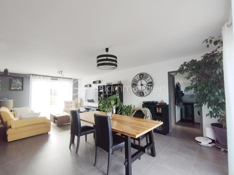 Maison - 103 m² - 5 pièces