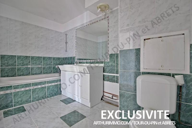 Appartement - 80 m² - 4 pièces