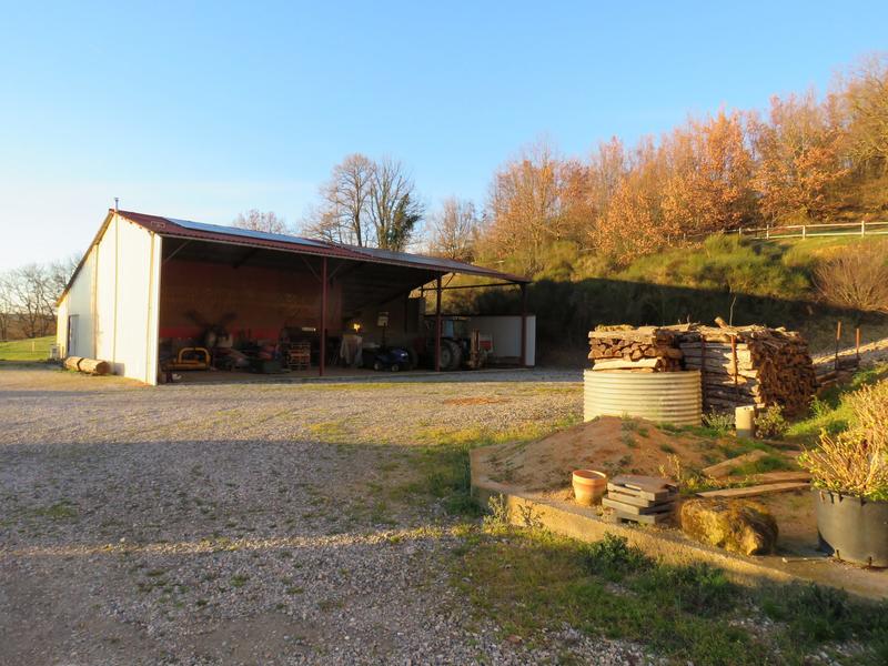 Maison - 198 m² - 7 pièces