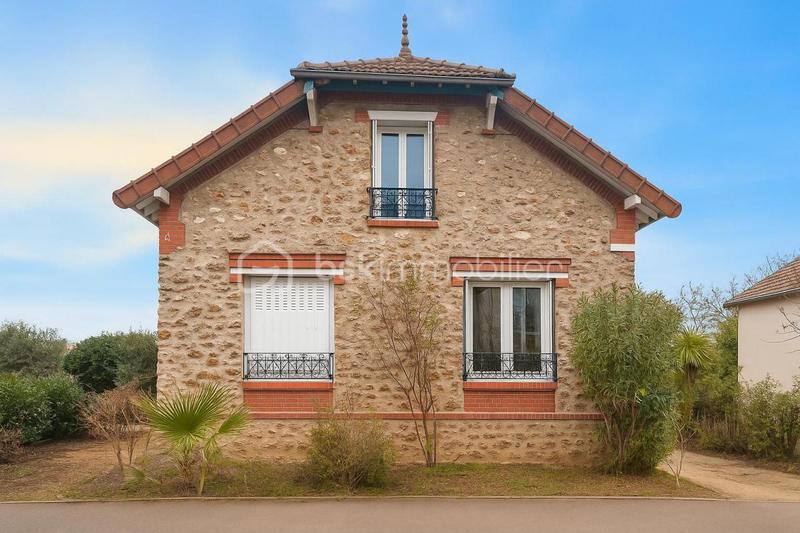 Maison - 100 m² - 6 pièces