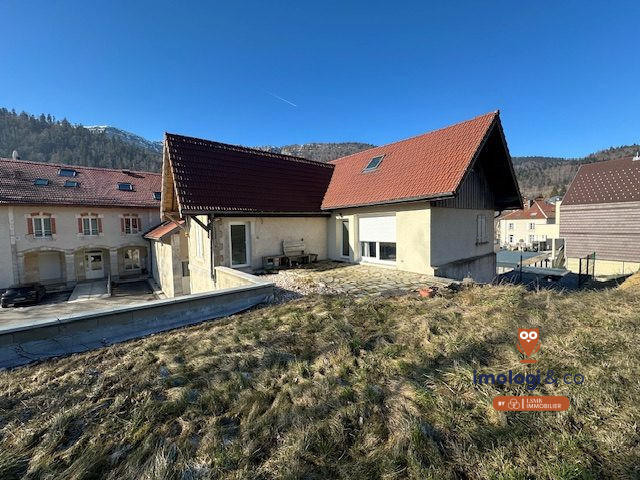 Appartement - 80 m² - 4 pièces