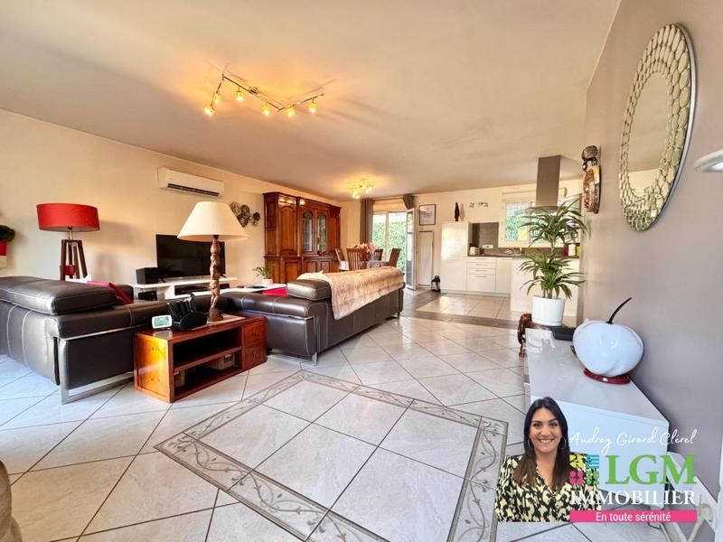 Villa - 90 m² - 4 pièces