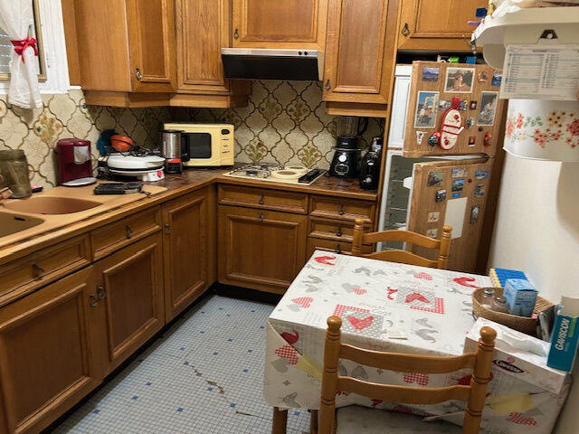 Maison - 210 m² - 9 pièces