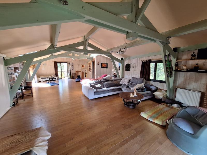 Maison - 425 m² - 11 pièces