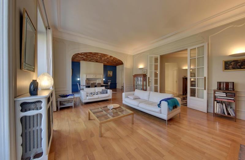 Appartement - 187 m² - 5 pièces