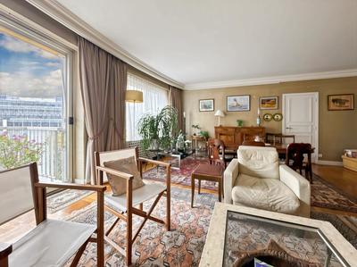 Appartement - 110 m² - 5 pièces