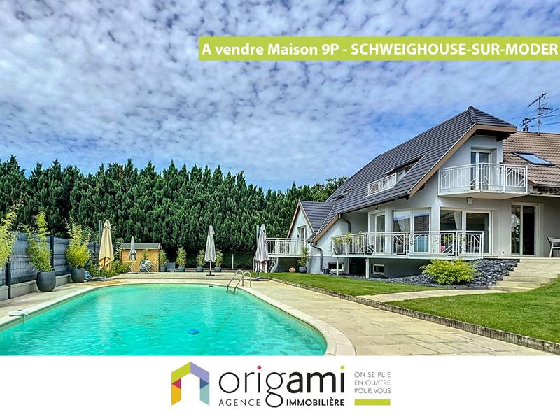 Maison - 180 m² - 9 pièces