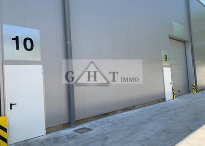 Entrepôt - 660 m²