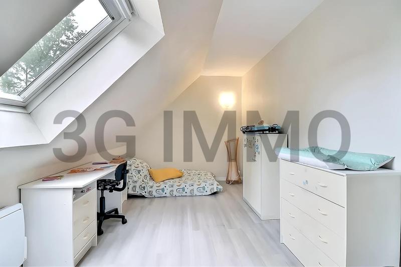 Maison traditionnelle - 147 m² - 7 pièces