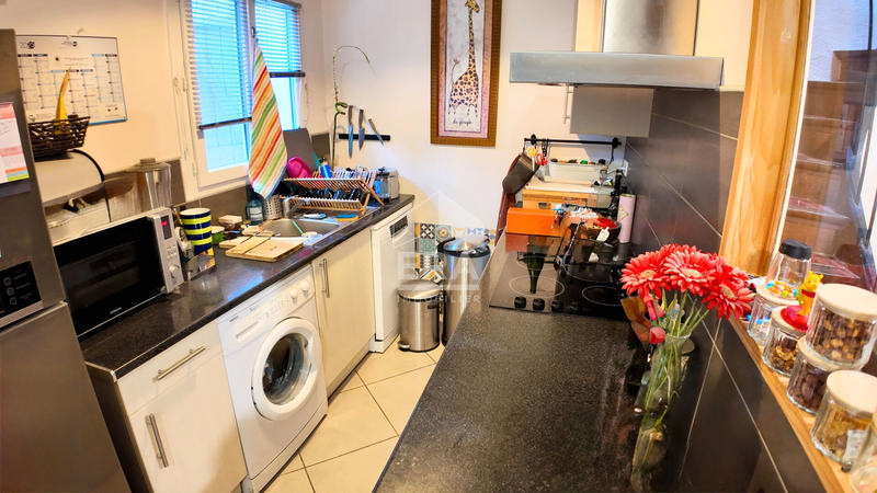 Maison - 91 m² - 5 pièces