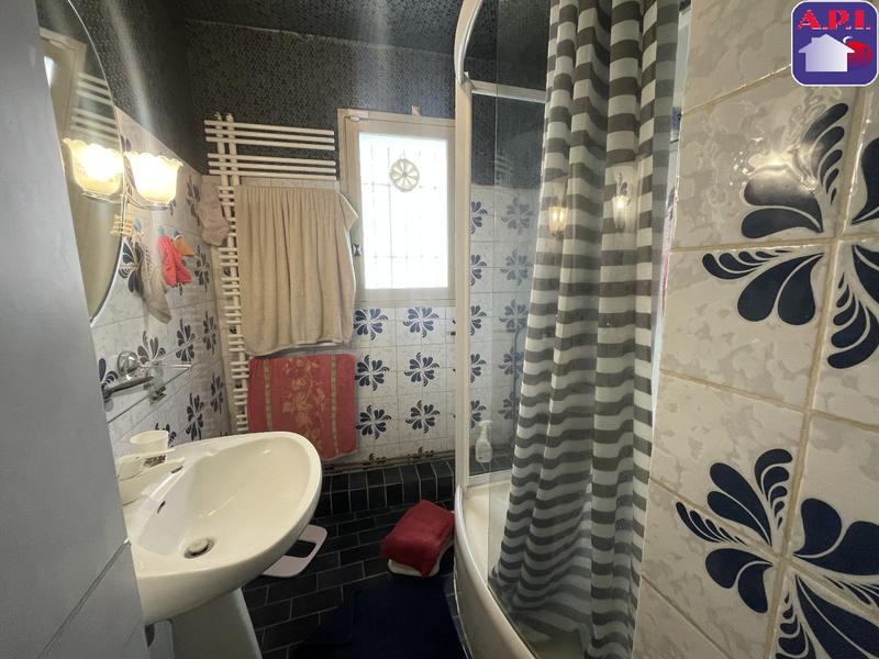 Maison - 223 m² - 10 pièces