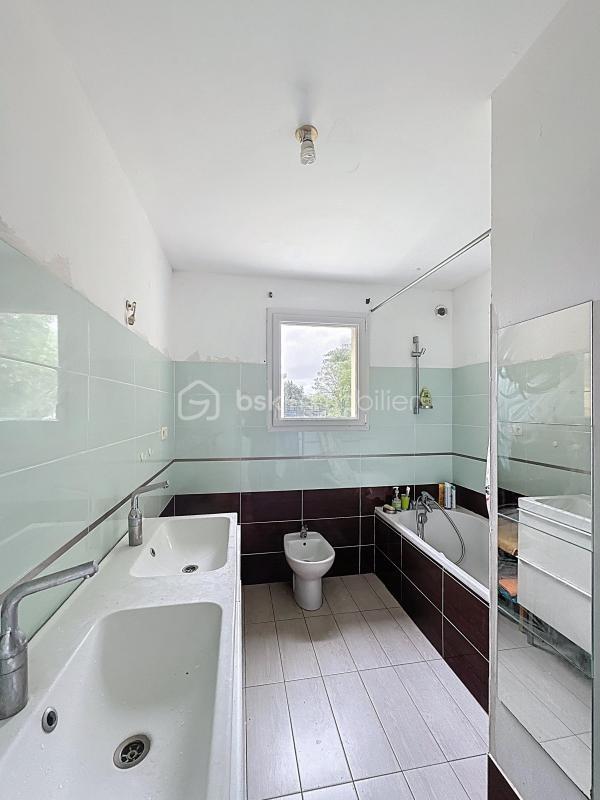 Maison - 142 m² - 5 pièces