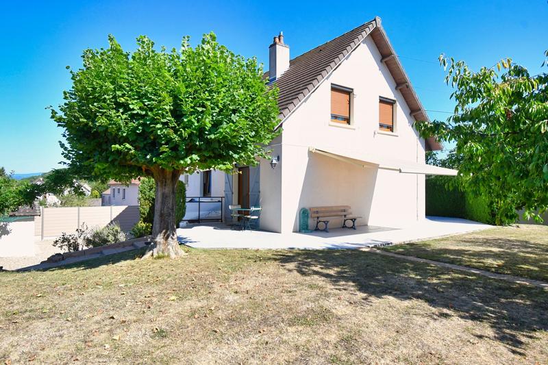 Maison - 142 m² - 5 pièces