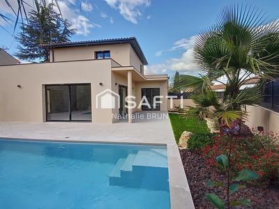 Maison - 120 m² - 4 pièces