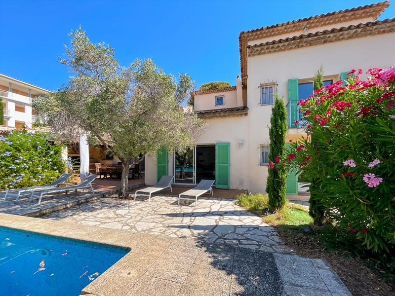 Maison - 175 m² - 6 pièces