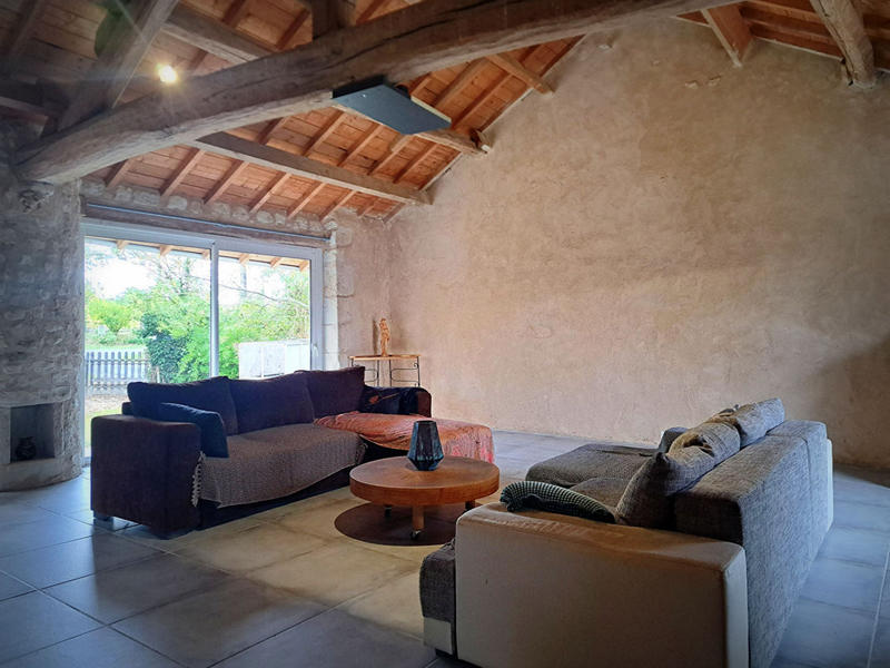 Maison - 90 m² - 3 pièces