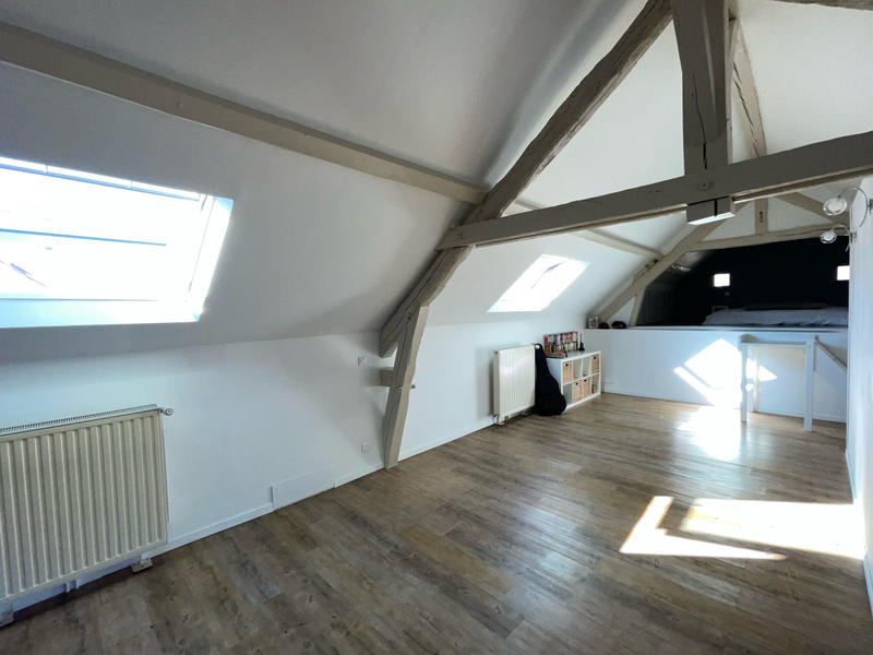 Maison - 224 m² - 7 pièces