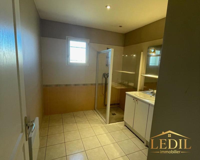 Pavillon - 100 m² - 4 pièces