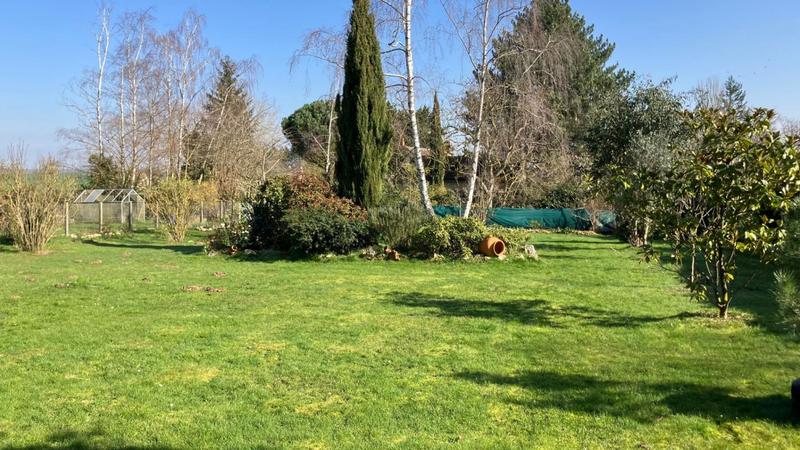 Terrain constructible - 1 018 m²
