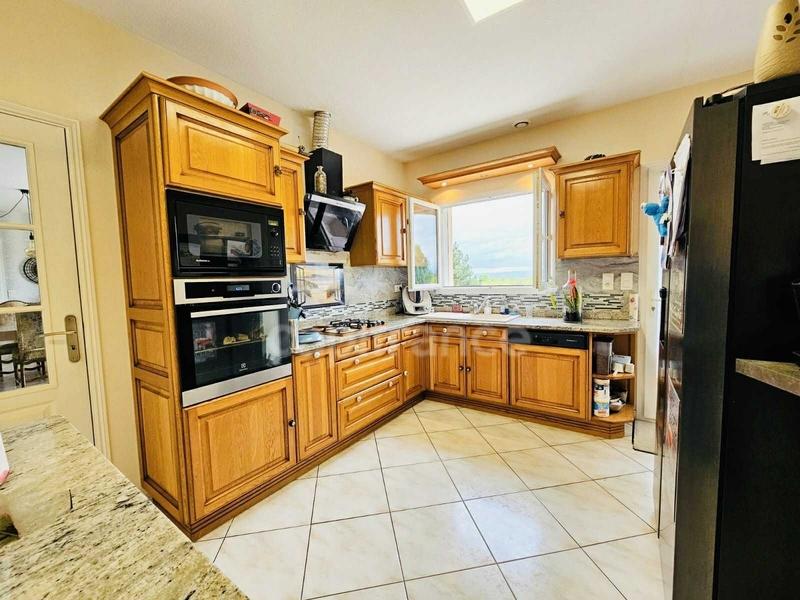 Maison - 151 m² - 5 pièces