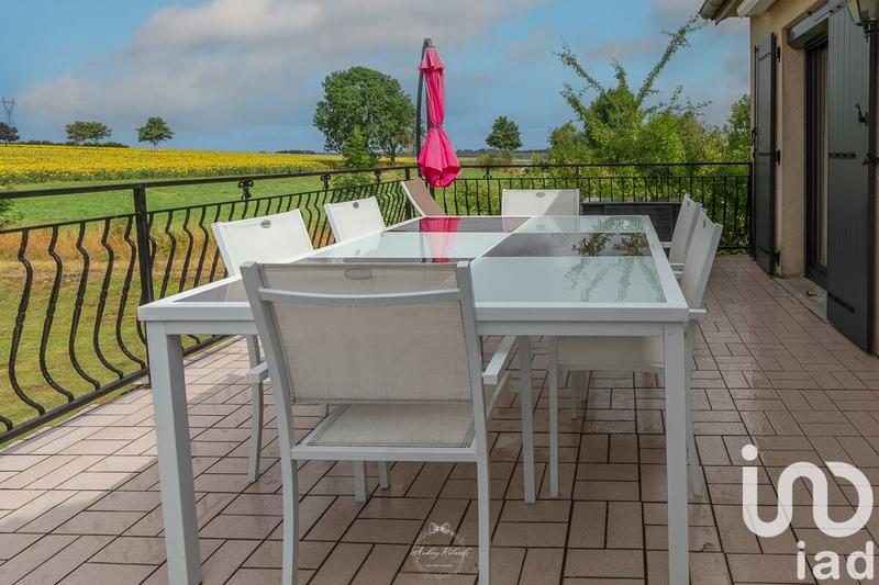 Maison - 103 m² - 6 pièces