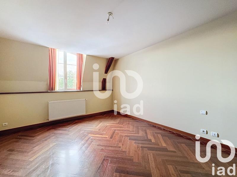 Maison - 238 m² - 8 pièces