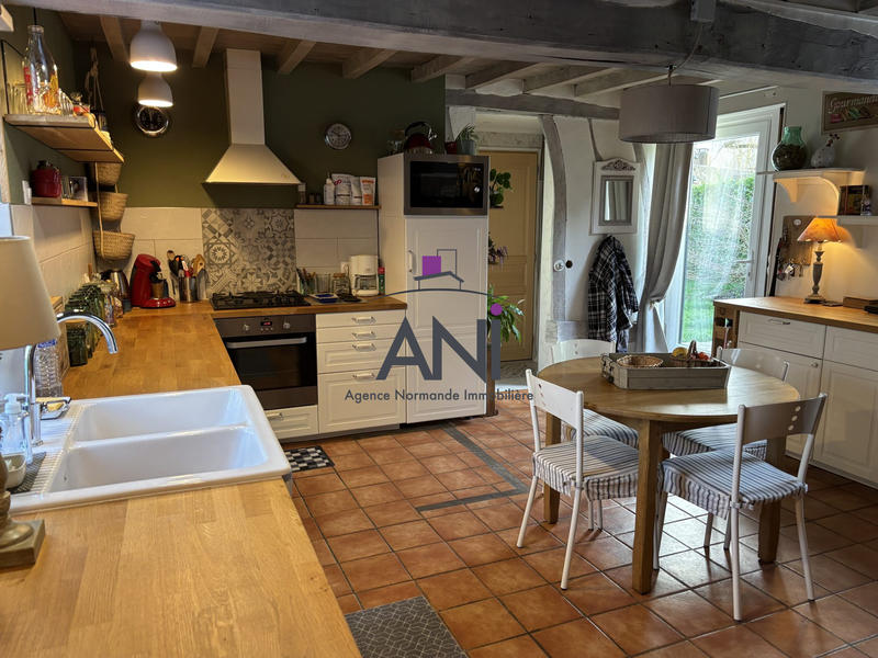 Maison - 104 m² - 4 pièces