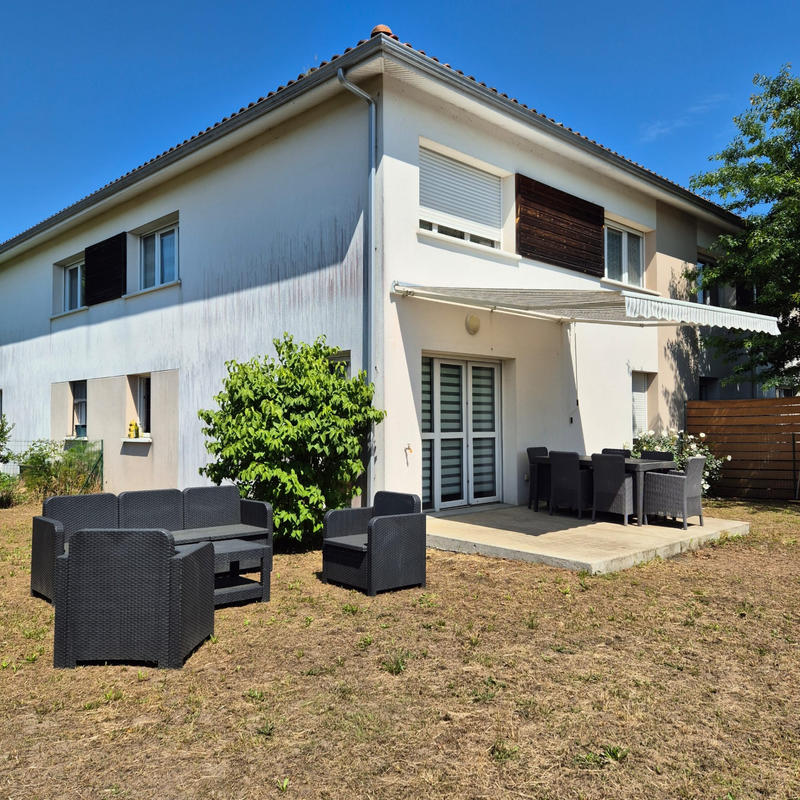 Maison - 102 m² - 4 pièces