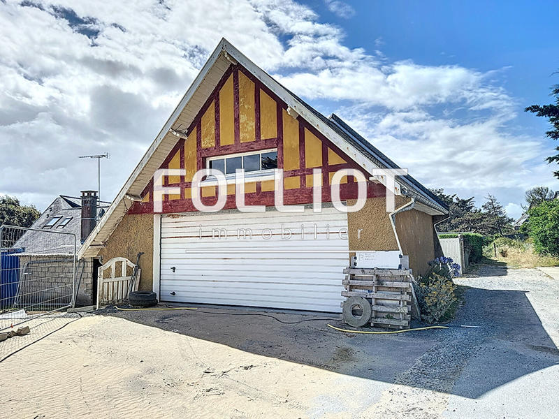 Maison - 235 m² - 10 pièces