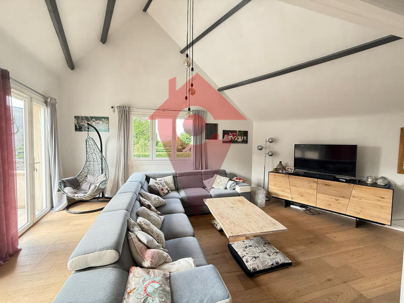 Maison - 162 m² - 5 pièces