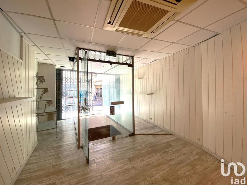 Local commercial - 166 m²