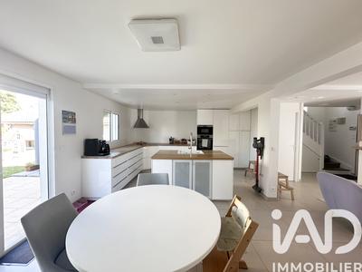 Maison - 118 m² - 5 pièces