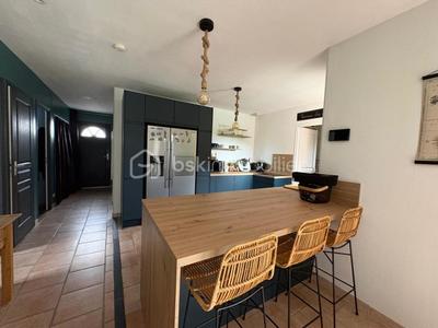 Maison - 92 m² - 5 pièces